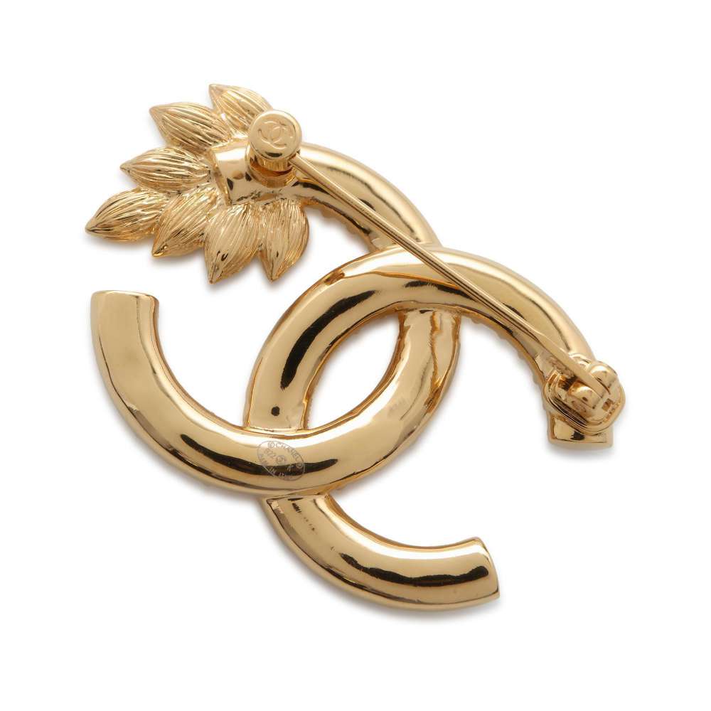CHANEL CC Logo Brooch Gold Gold Plated