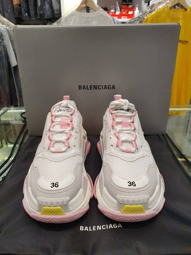 Luxury Balenciaga  Triple S Low-Top Sneakers White