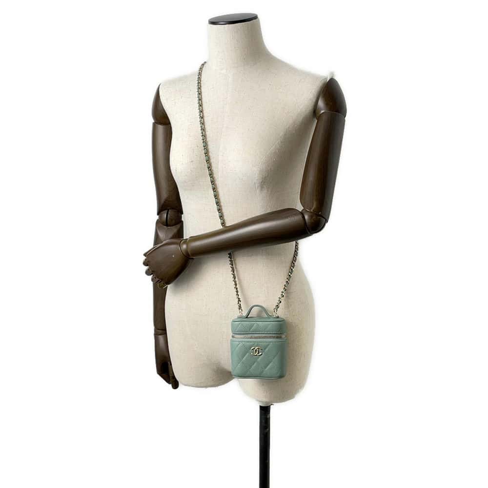 CHANEL Small Vanity Shoulder Bag Green AP2503 Caviar Leather