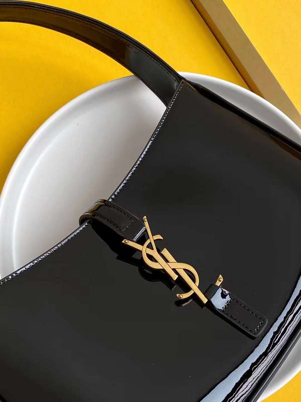 Yves Saint Laurent - Bags - The Wells Bags  482