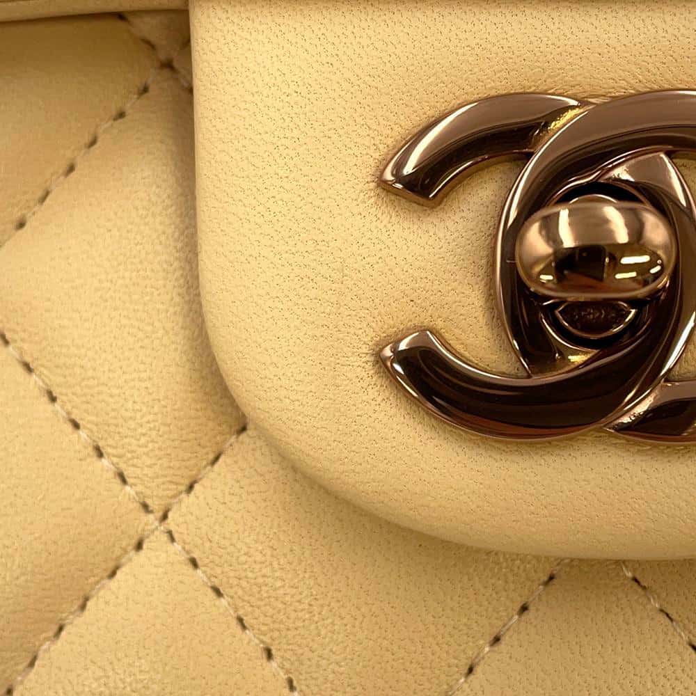 CHANEL Mini Matelasse ChainShoulder Bag Beige A69900 Lambskin