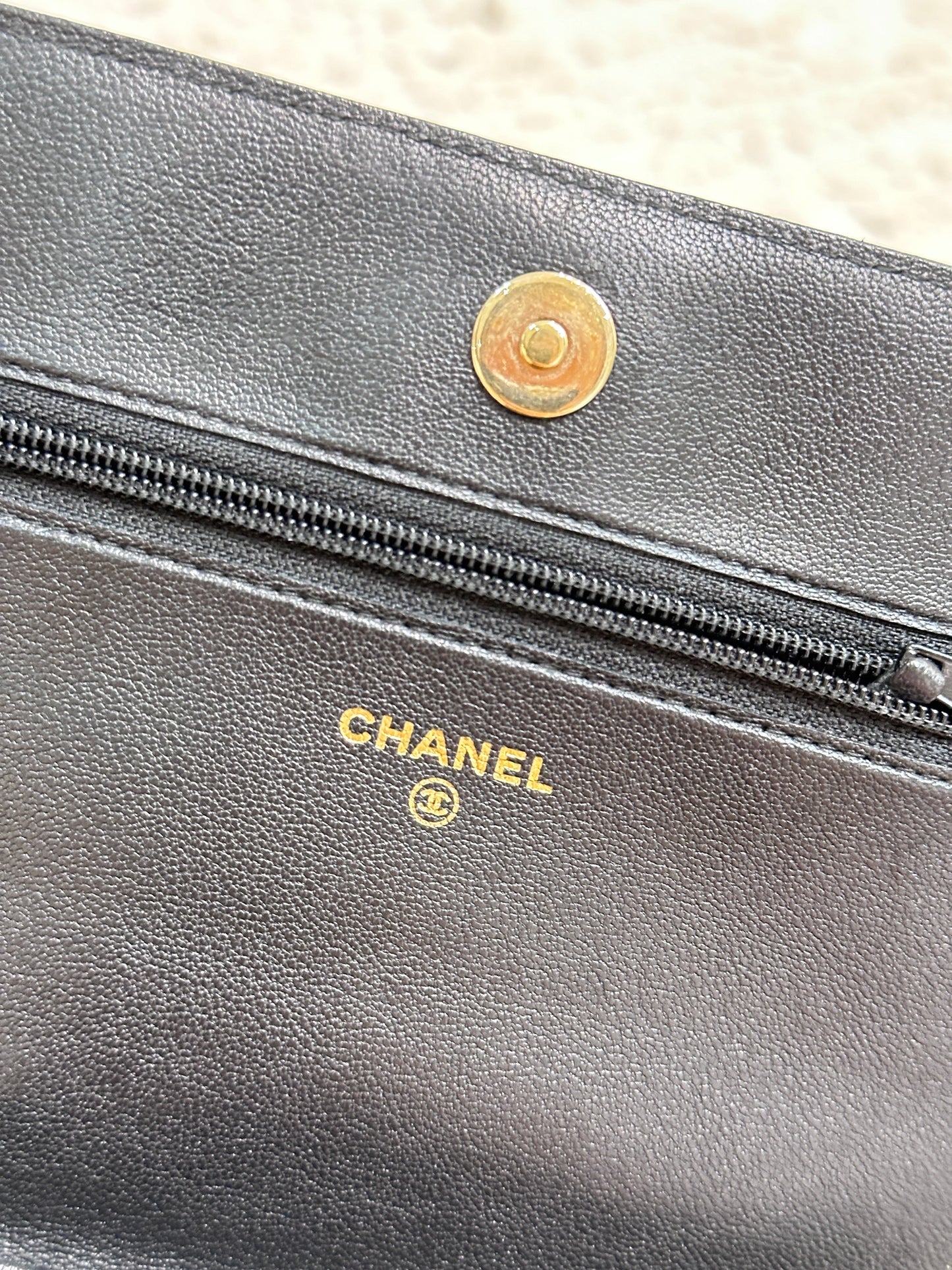 Chanel V Stitch Calfskin Chain wallet Black GHW
