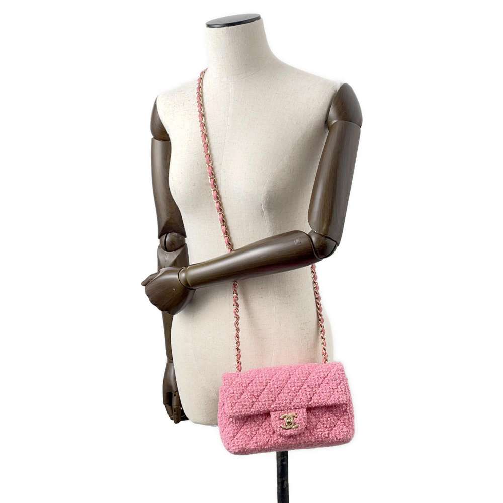 CHANEL Mini Matelasse ChainShoulder Bag Pink A69900 Tweed