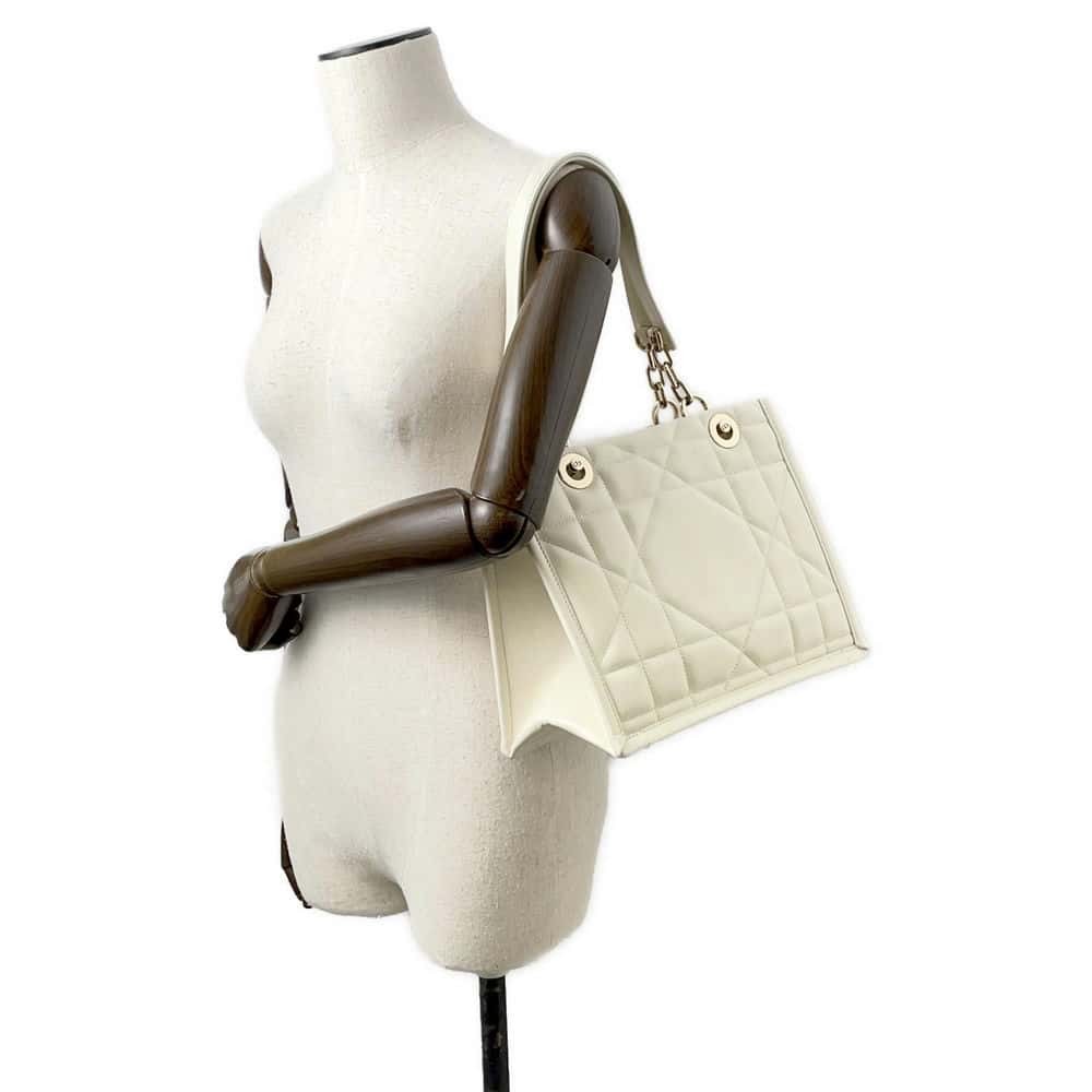 Dior Essential ArchiCannage Chain Tote Bag Off-white Leather