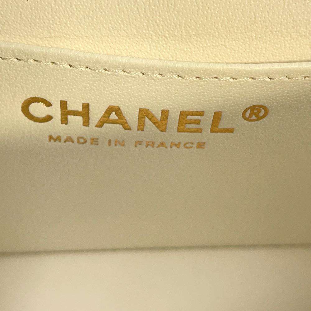 CHANEL Mini Matelasse ChainShoulder Bag Black/White A69900 Lambskin Size 20