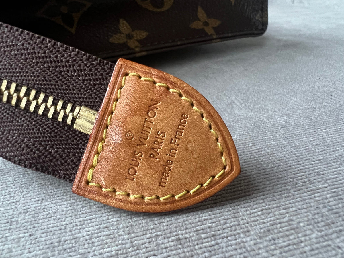 Louis Vuitton Toiletry Pouch 19 Monogram