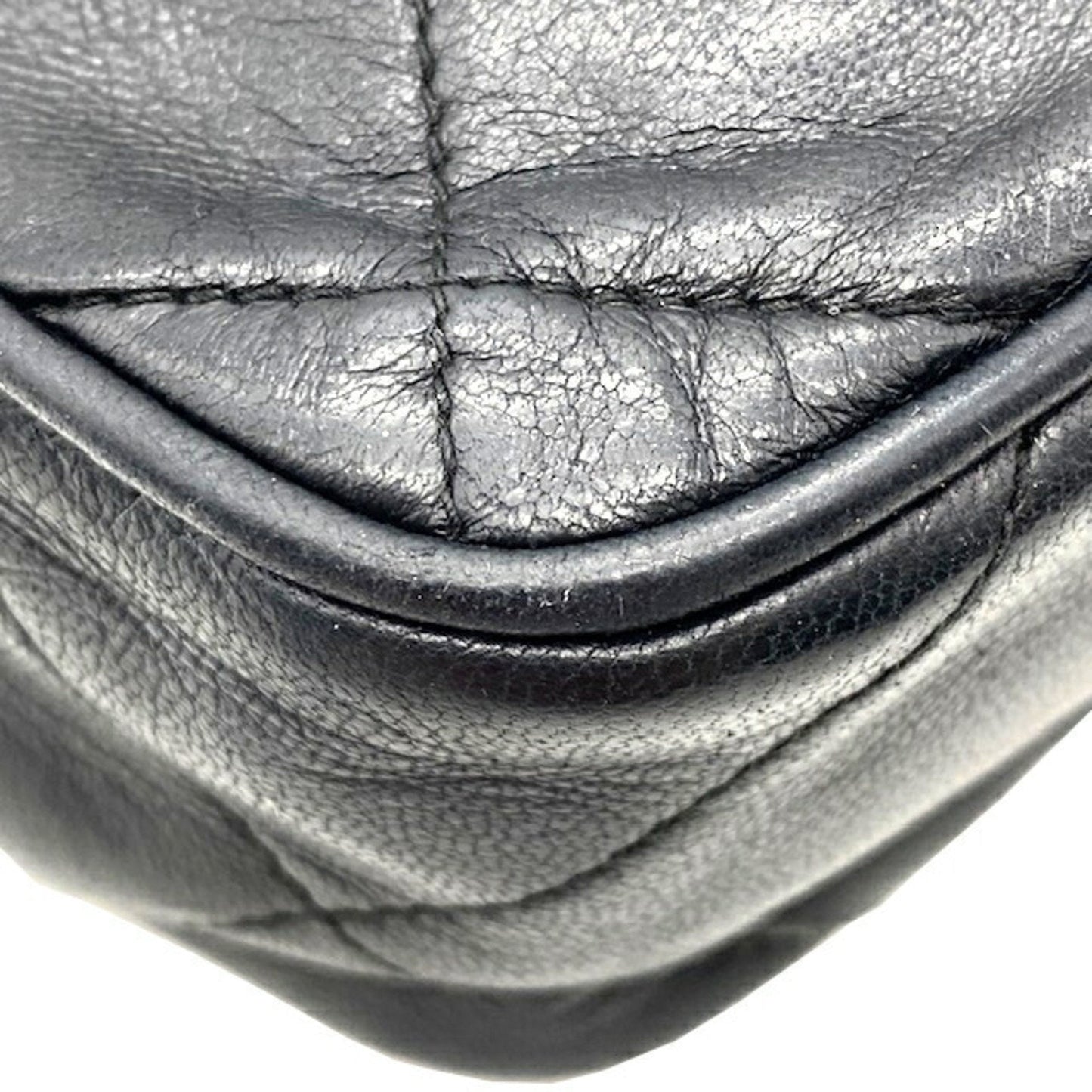CHANEL Shoulder Bag