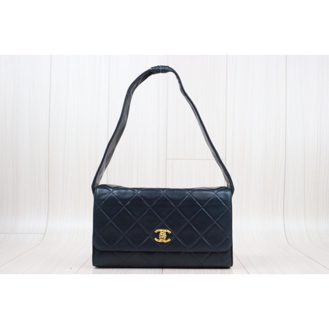 Good ( Rank AB)｜ CHANEL Matrasse Lamb Skin Shoulder Bag Navy ｜V24031225