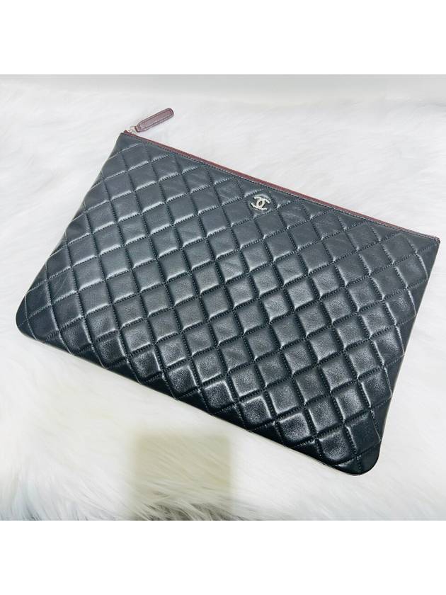 women clutch bag Chanel