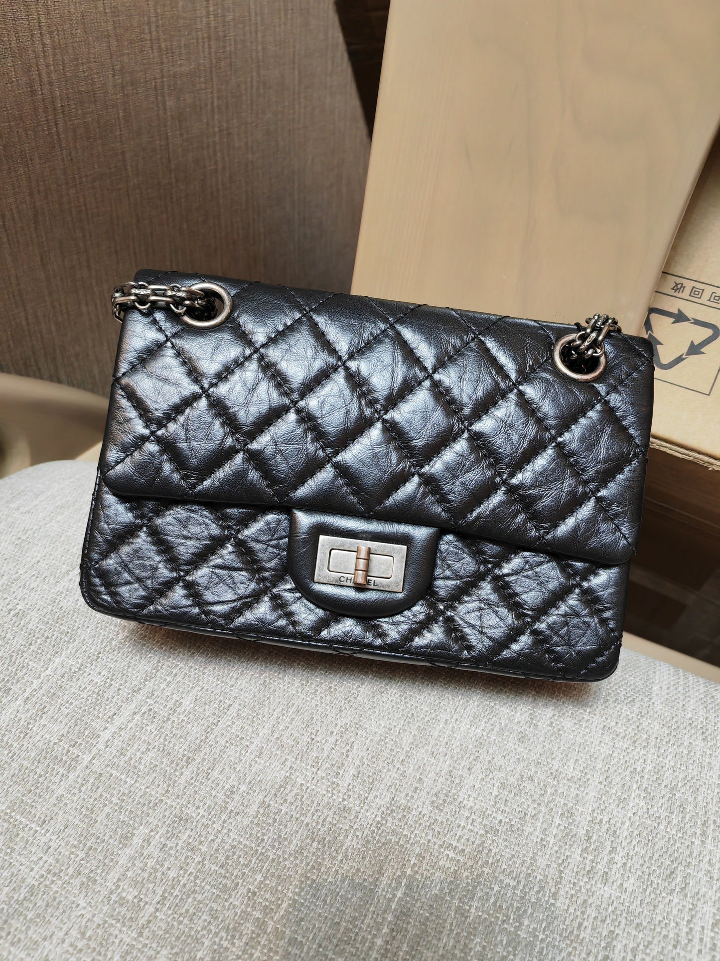 Excellent（Rank SA）｜ CHANEL Mini 2.55 Badge Matelasse Black Chain Shoulder Bag ｜7118-1