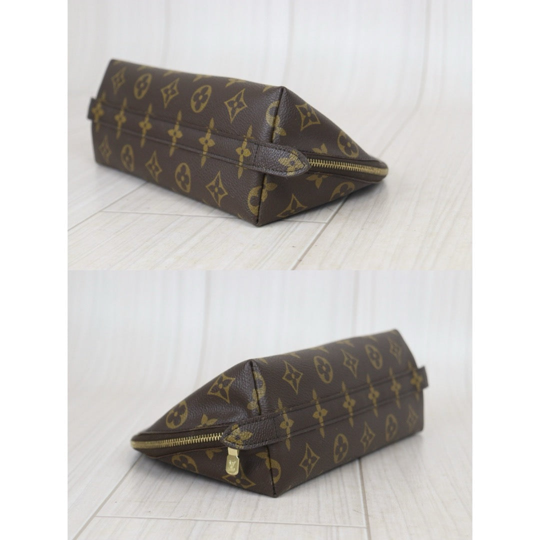 Very Good ( Rank A) ｜LV Monogram GM Pochette Cosmetics｜24092609