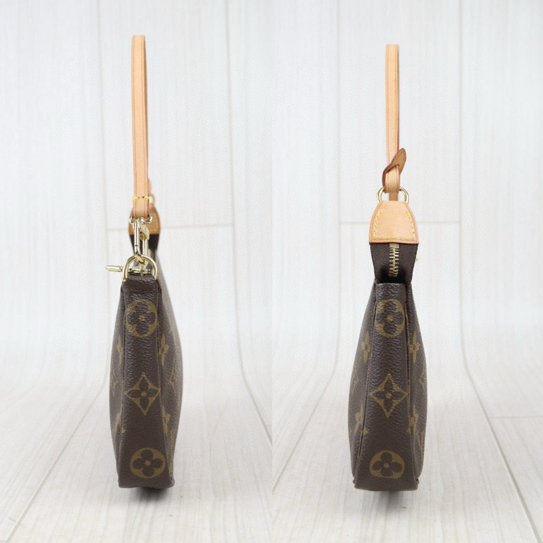 Very Good ( Rank A) ｜ LV Monogram Pochette Accessoires Vintage Model｜24081905