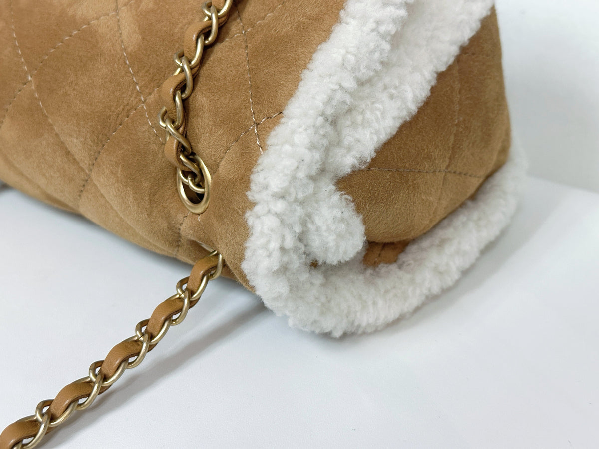 Chanel Medium Shearling Coco Neige Flap  holo card 264