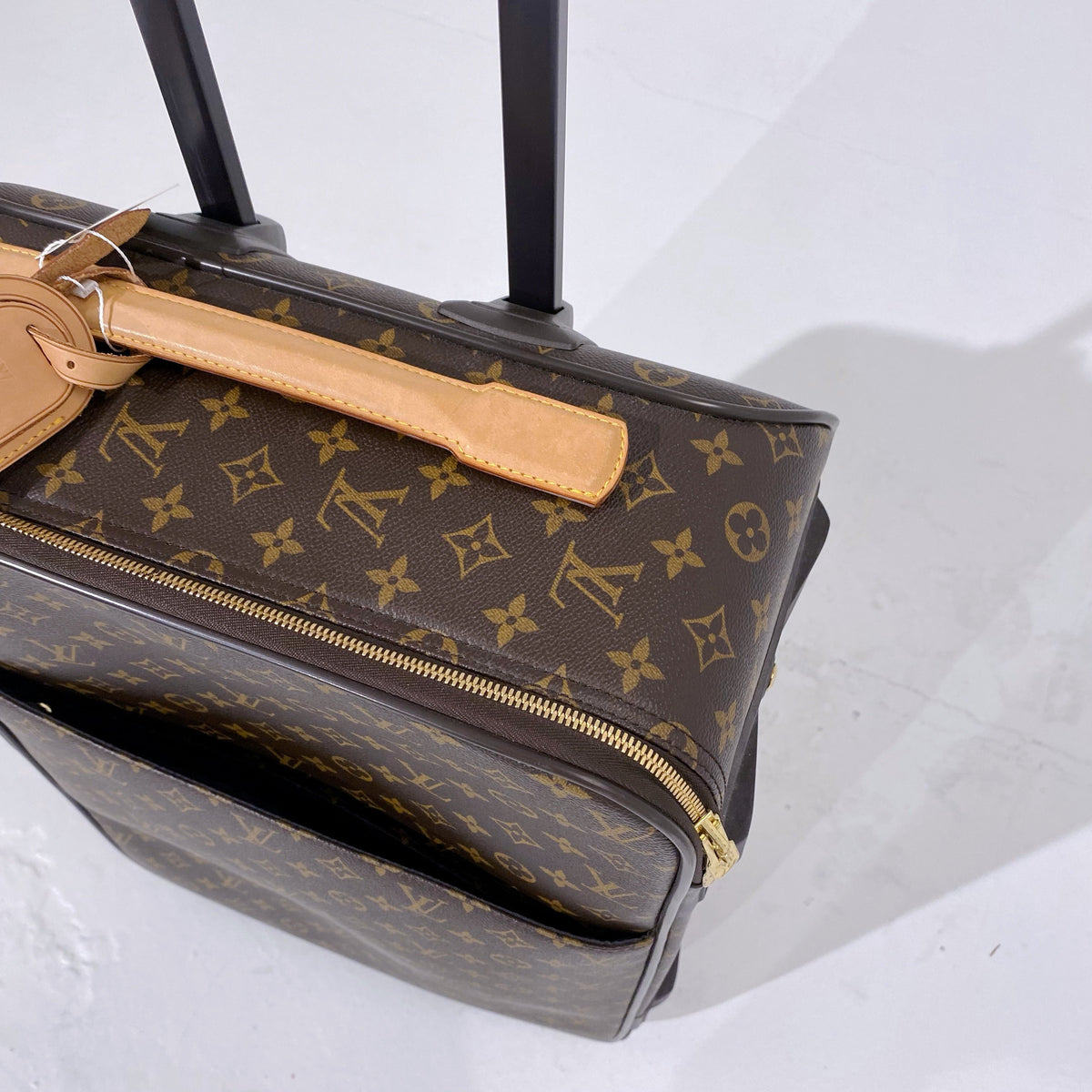 Louis Vuitton pegase 55 carry on