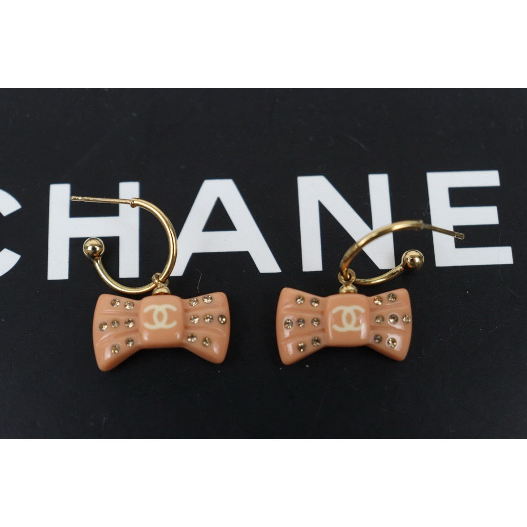 Very Good ( Rank A) ｜CHANEL COCO Mark Bow tie Rhinestone Earrings｜Q25032712