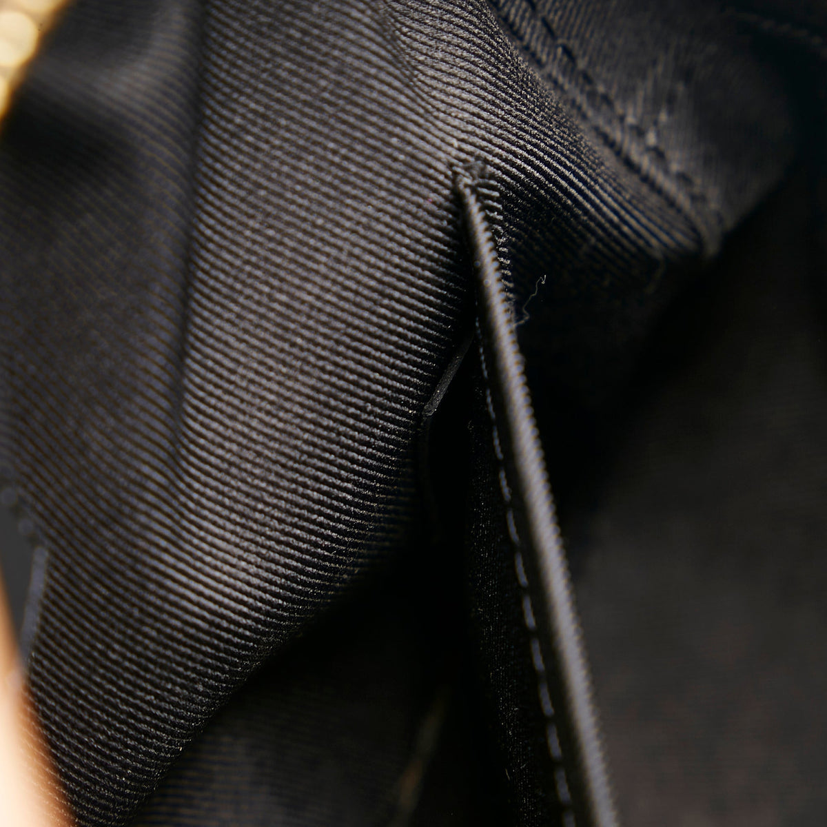 Louis Vuitton Saintonge Monogram Canvas