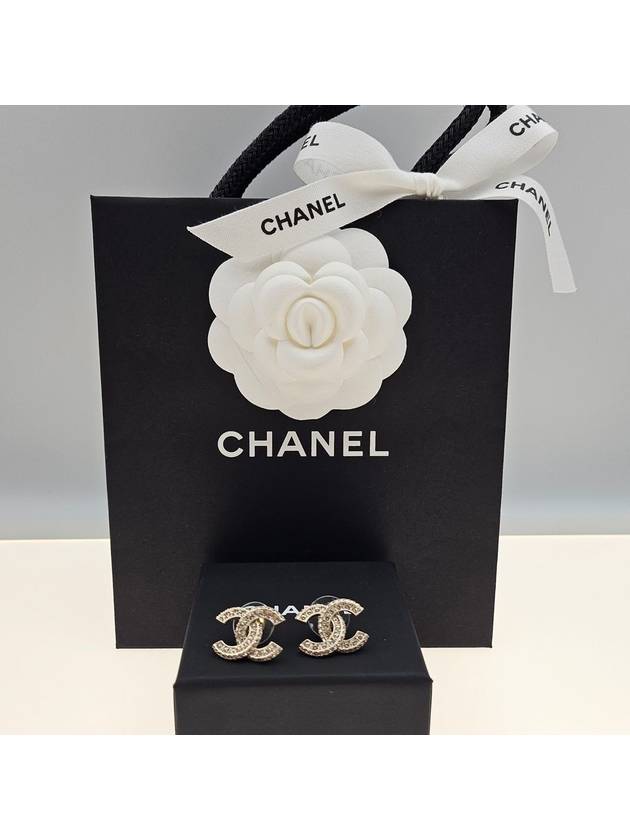 Metal Earrings Diamantes & Gold Crystal Chanel