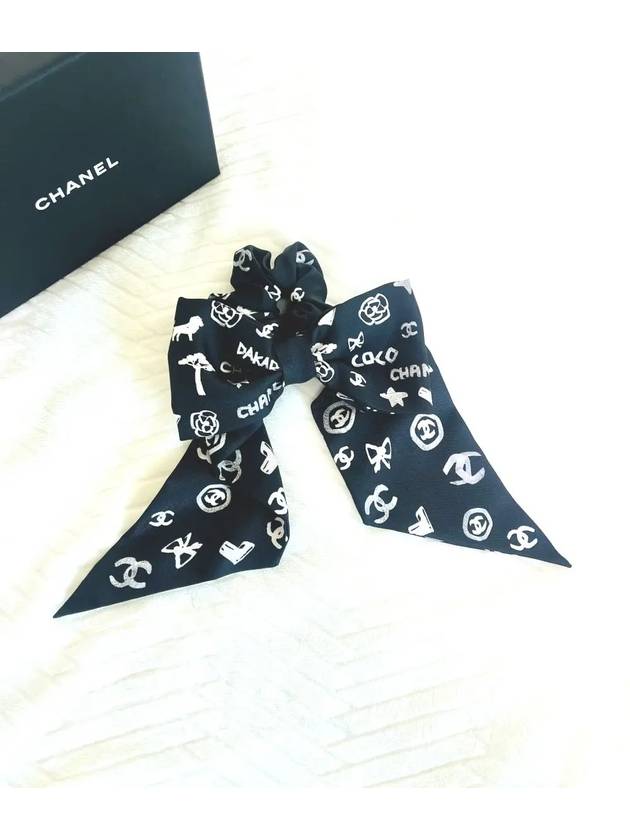 Silk Twill Hair Chouchou Black Chanel