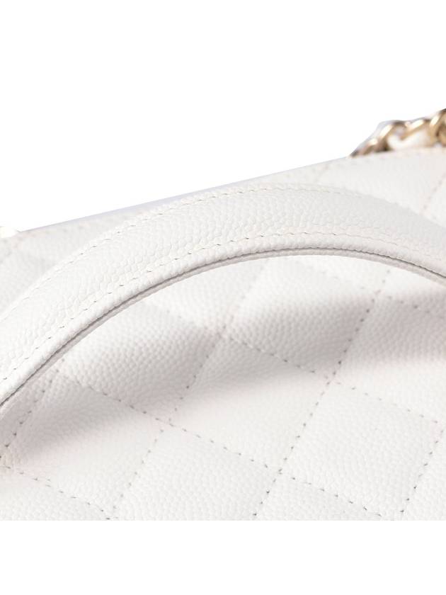 Women 22 Shinsegae Purchase Benetti Cosmetic Top Handle Bag CD5269 Chanel