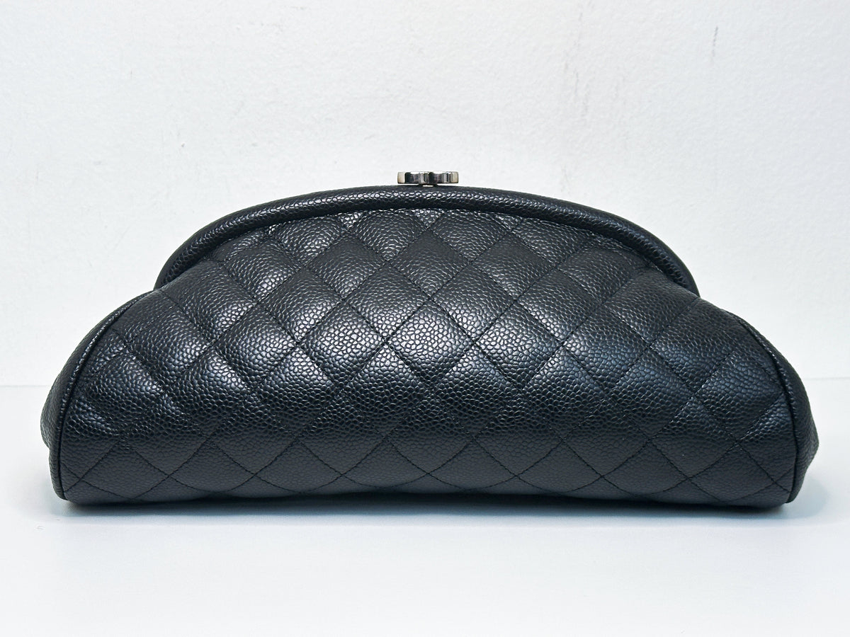 Chanel Quilted Timeless Kisslock Clutch Black Caviar holo 1193
