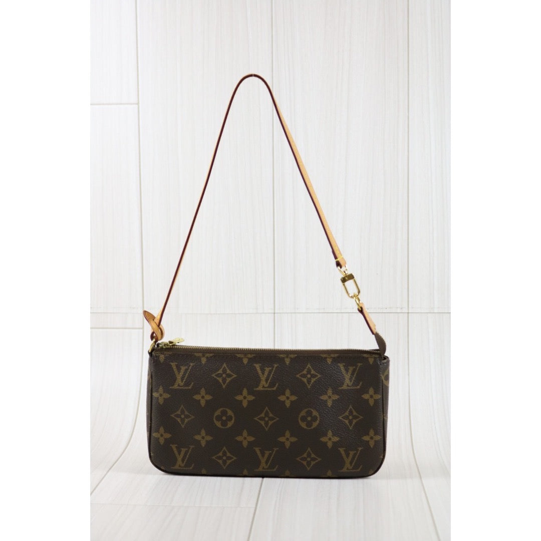 Good ( Rank AB)｜ LV Monogram Pochette Accessoires Current Model｜S24032012