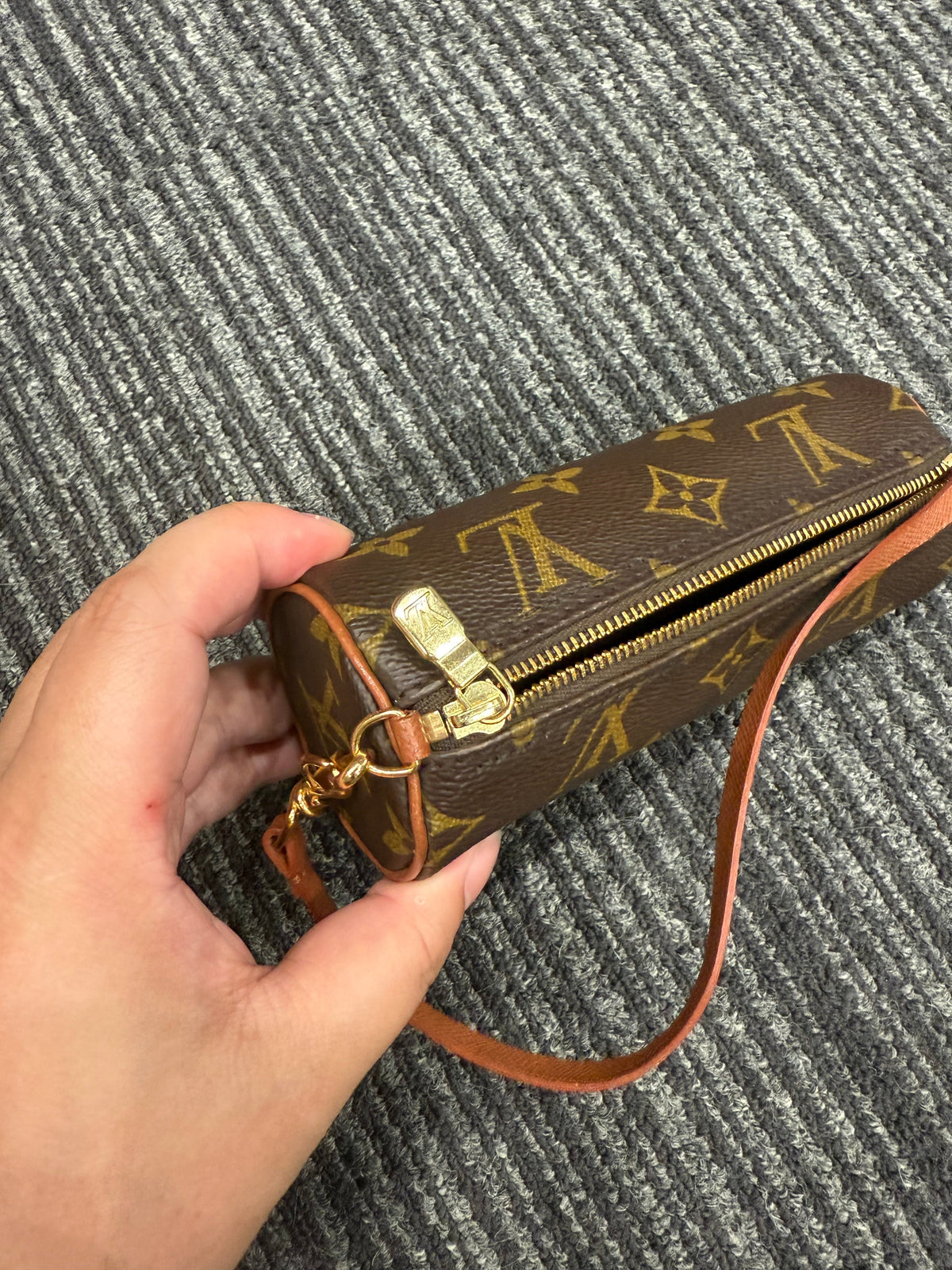 Very Good ( Rank A)｜ LV Monogram Papillon 30 Handbag ｜25042409