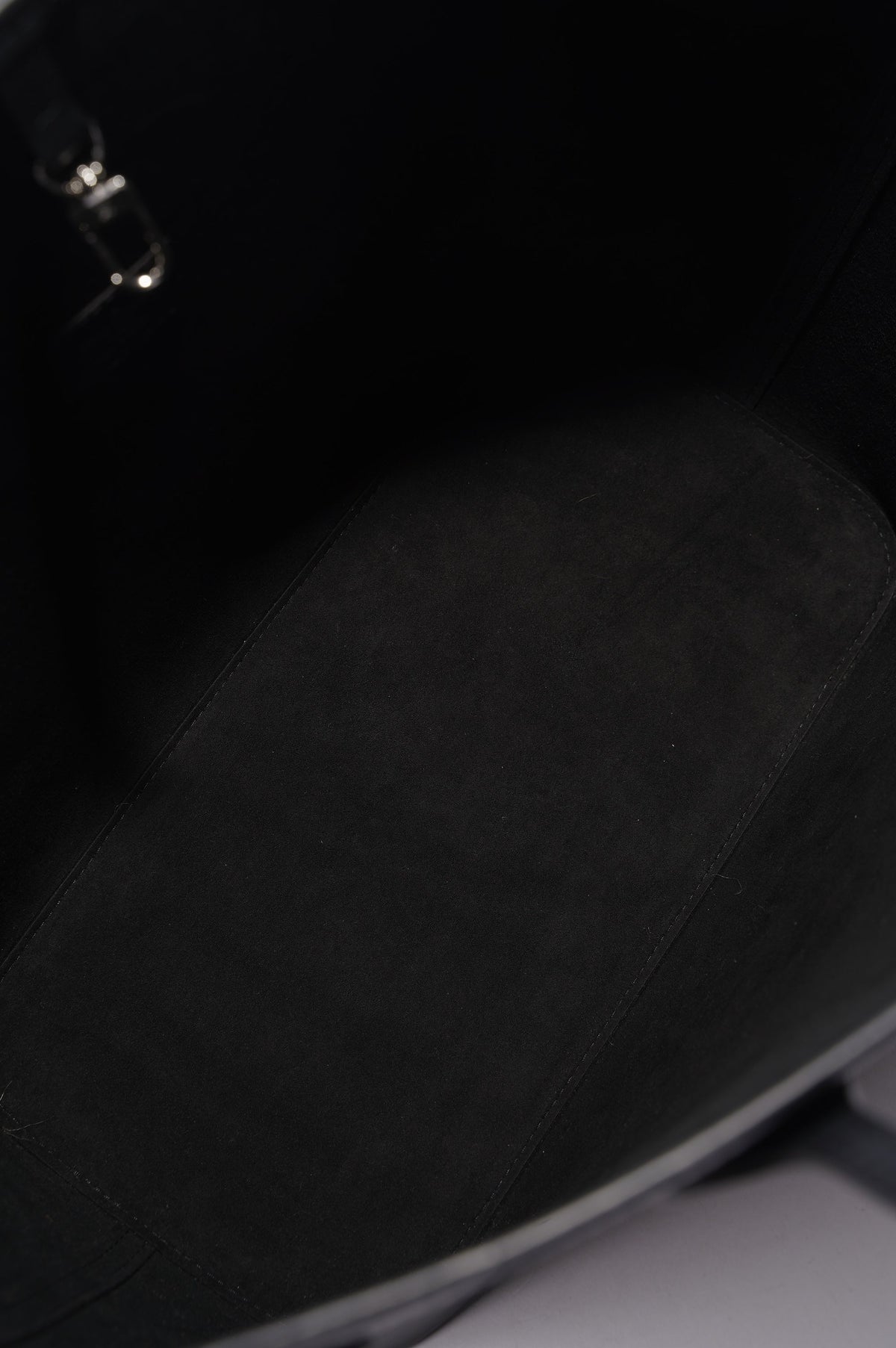 Louis Vuitton Neverfull Black Epi Leather MM