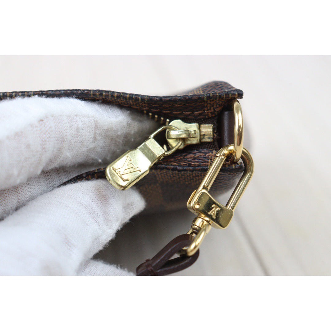 Rank AB ｜ LV Damier Pochette Accessoires ｜24070913