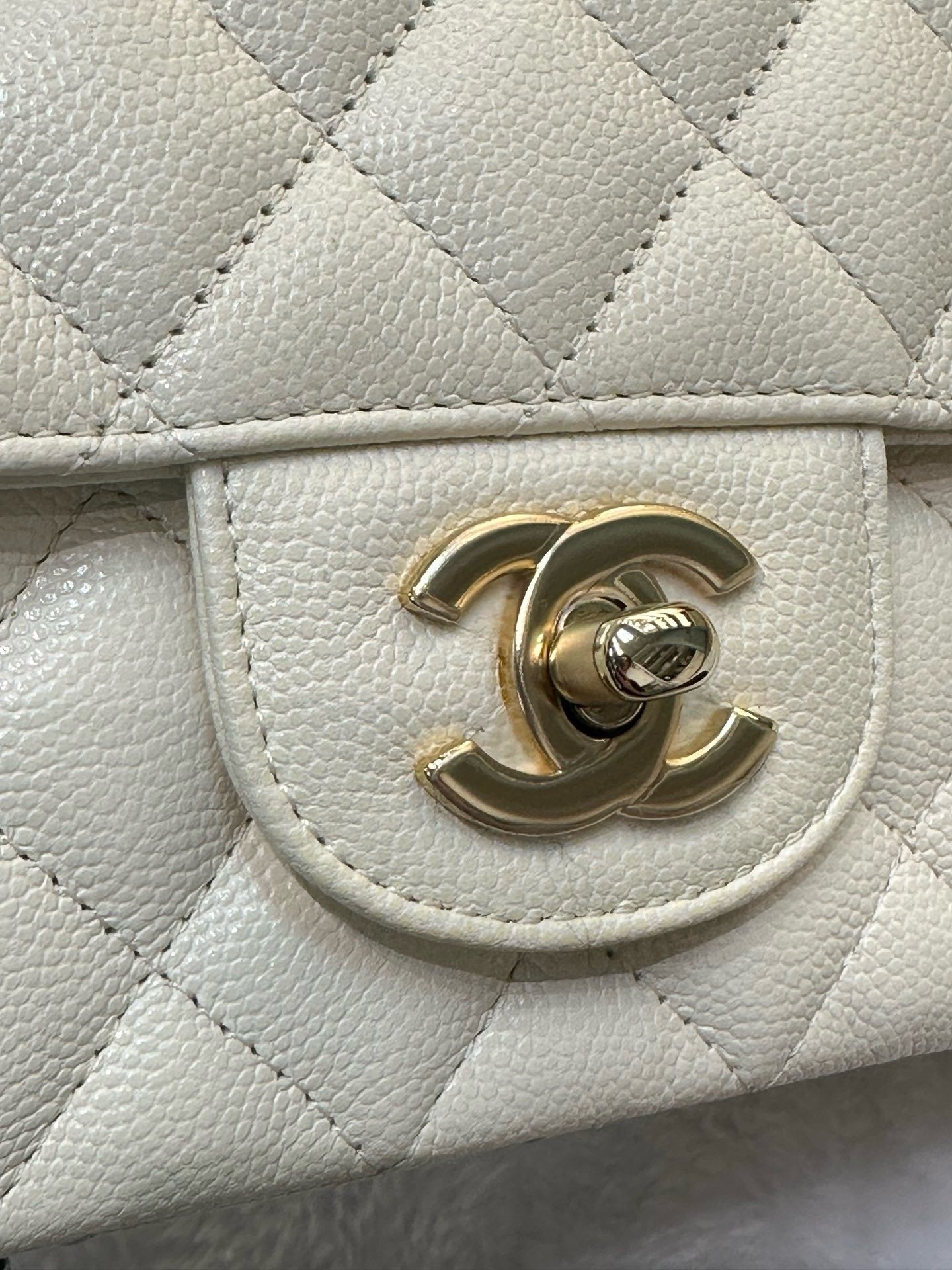 Chanel Mini Rectangle Caviar Lvory 17C GHW