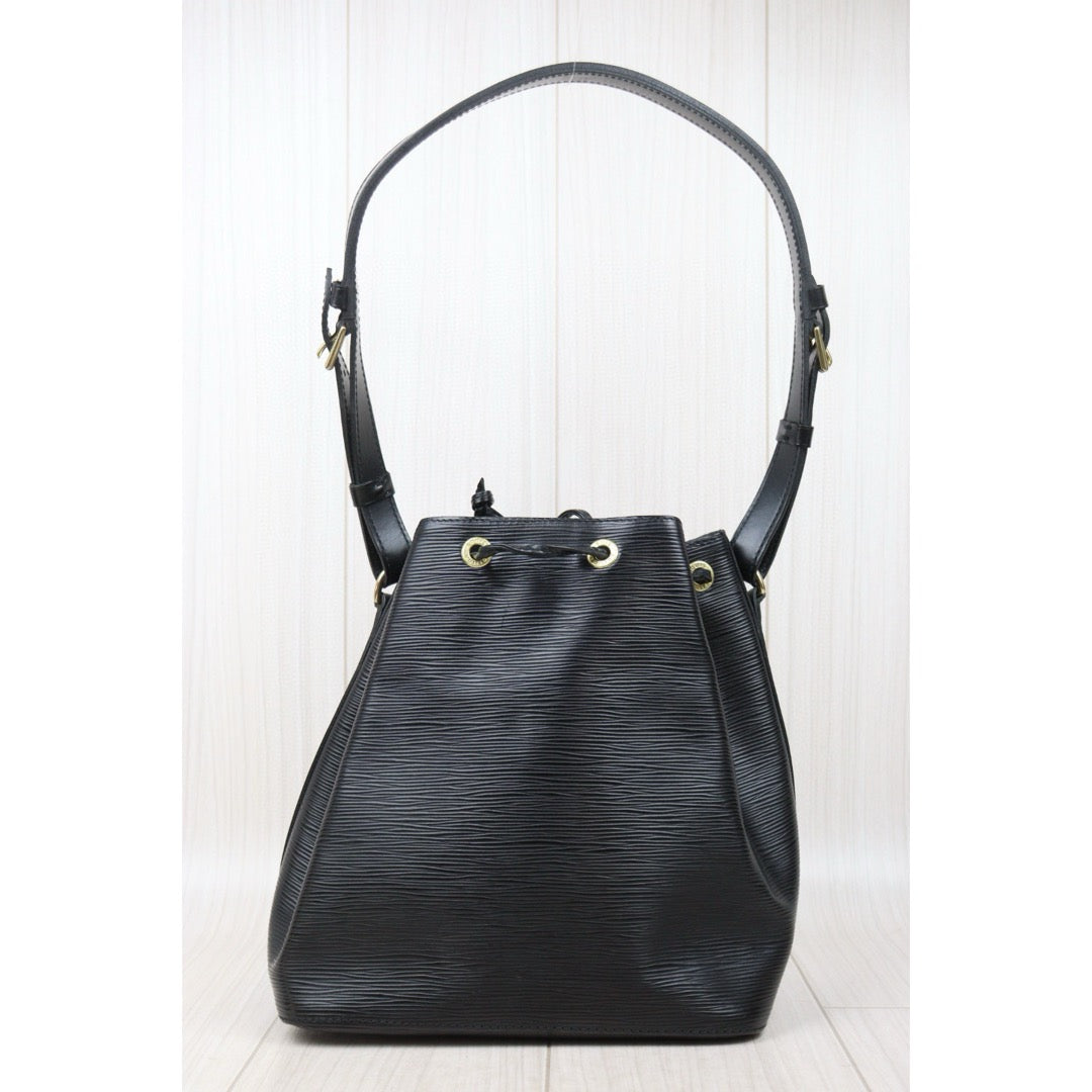 Good ( Rank AB)｜ LV Epi Noe Shoulder Bag Black｜25013102