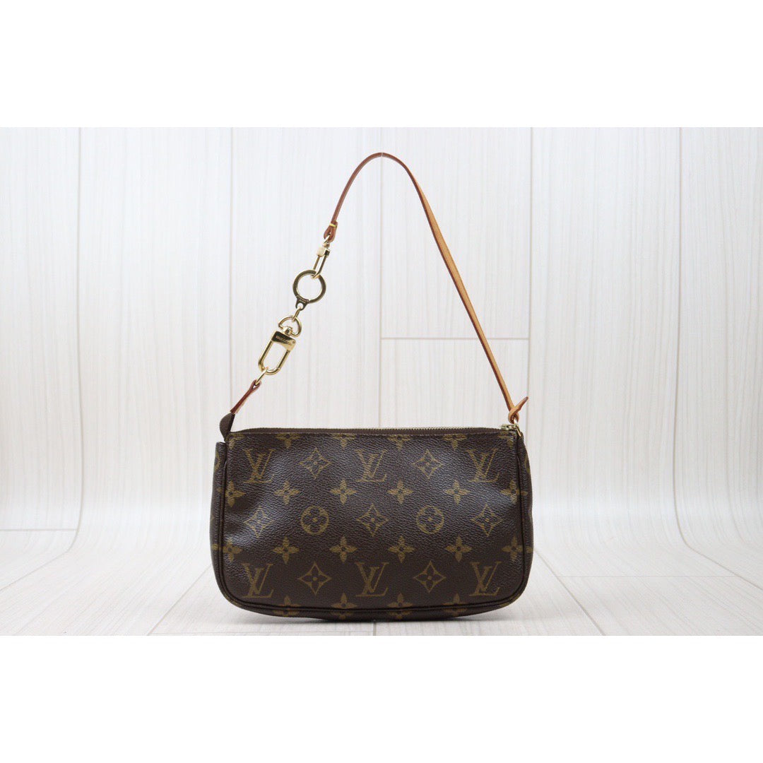 Good ( Rank AB) ｜ LV Monogram Pochette Accessoires Vintage Model ｜VT25030106