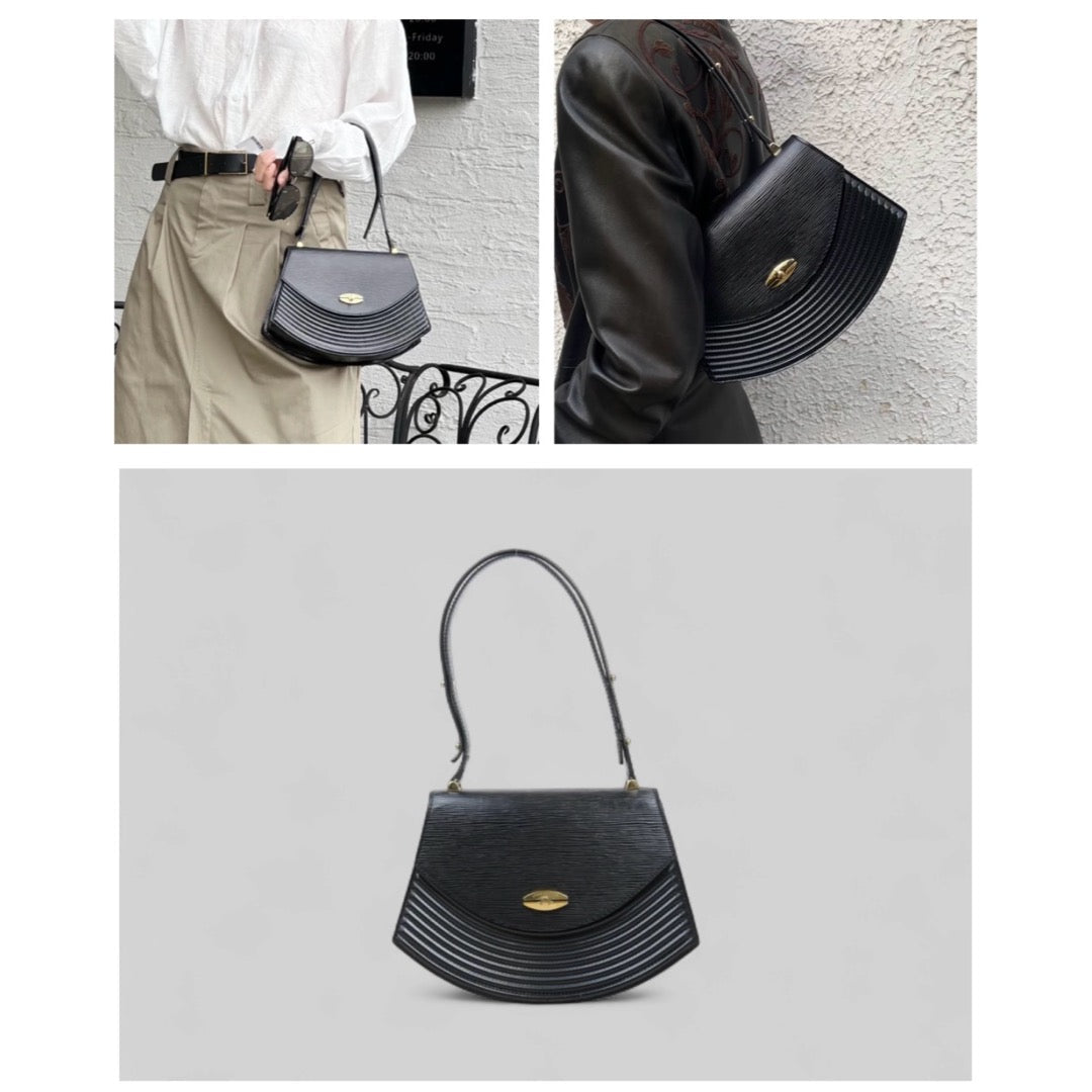 Good ( Rank AB)｜LV  Epi Tilsitt Shoulder bag Black｜25042412