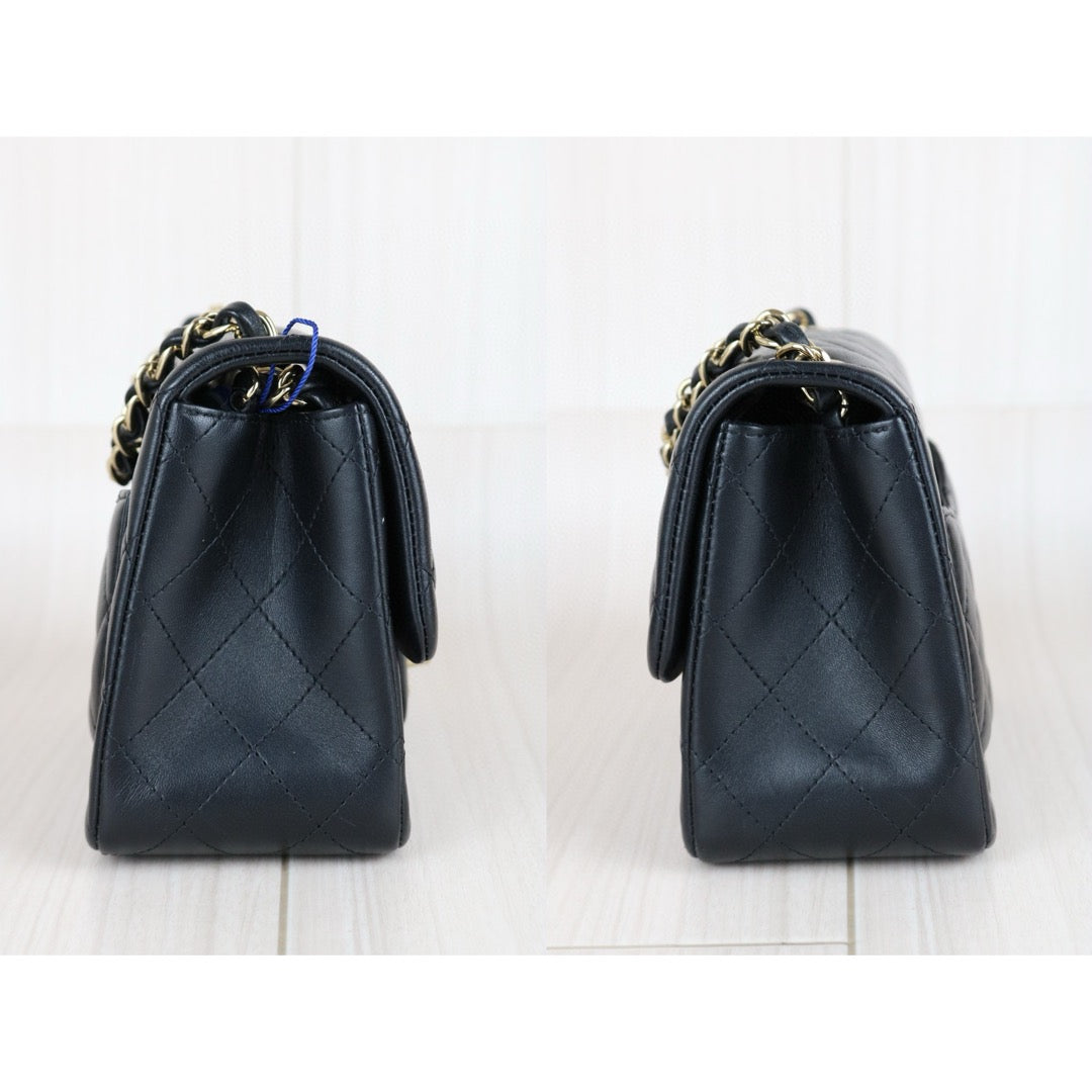 Very Good ( Rank A)｜ CHANEL  Matrasse Lamb Skin 17 Black Shoulder Bag Made In 2018～2019 Year ｜W25030601