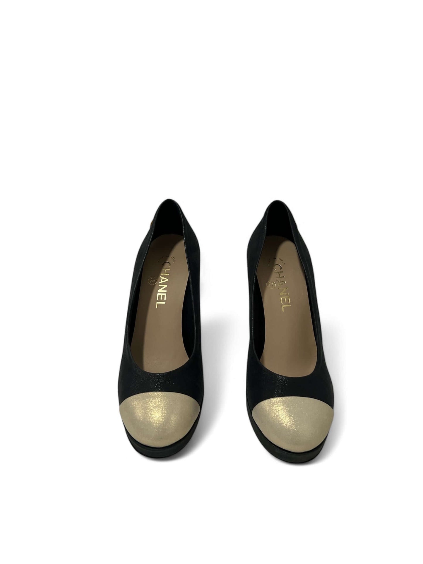 Chanel - Escarpins bout rond doré