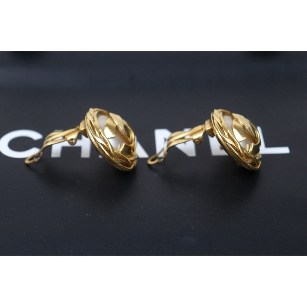 Very Good ( Rank A)｜CHANEL COCO Mark 24K Gold Plating Pearl Earrings  Made In 1995Year ｜25061913