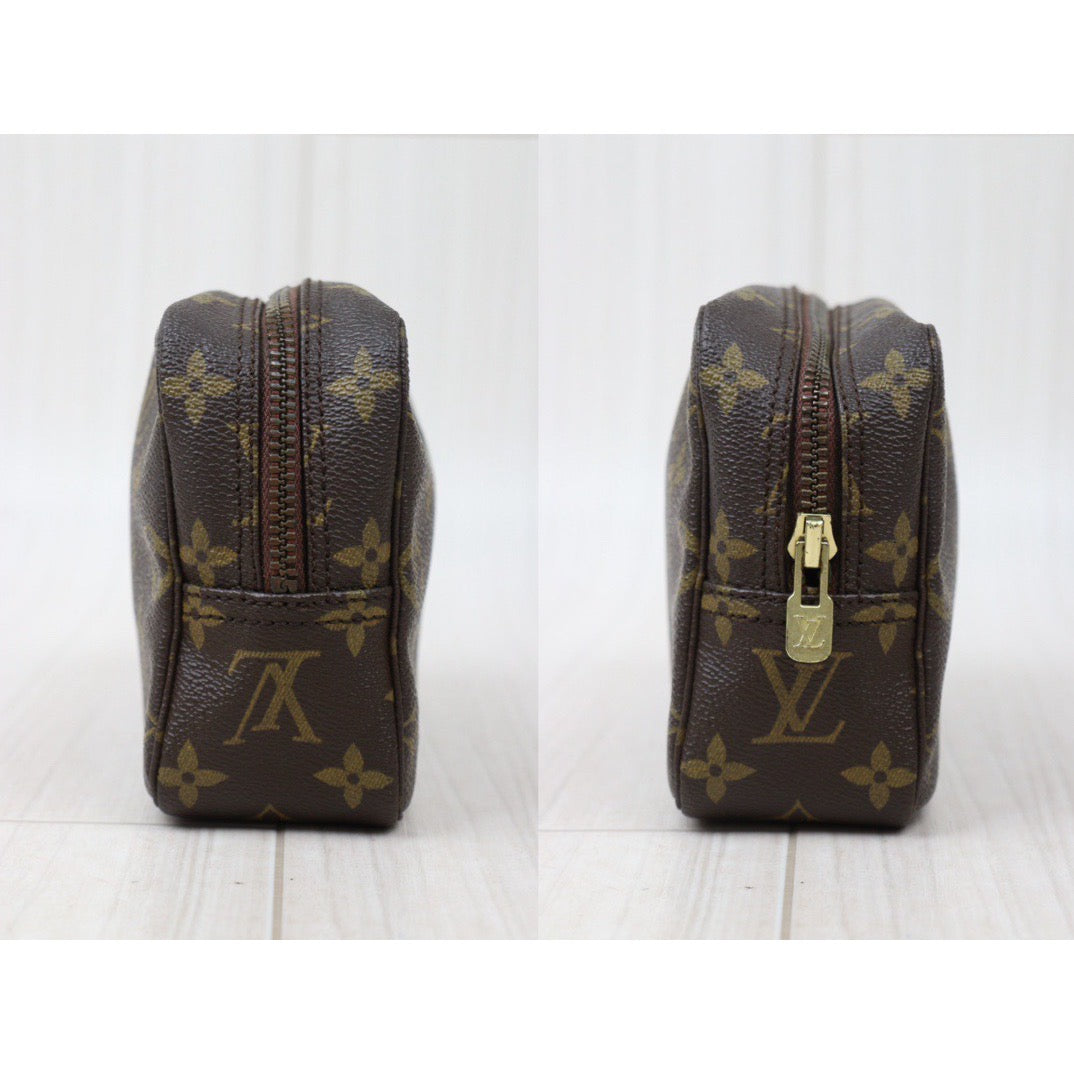 Rank AB ｜ LV Truth Toilet 18 Monogram Makeup Pouch｜Q24050944