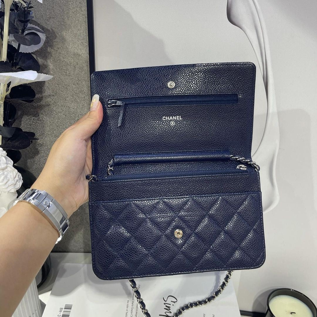 Caviar Wallet on Chain Navy Blue SHW