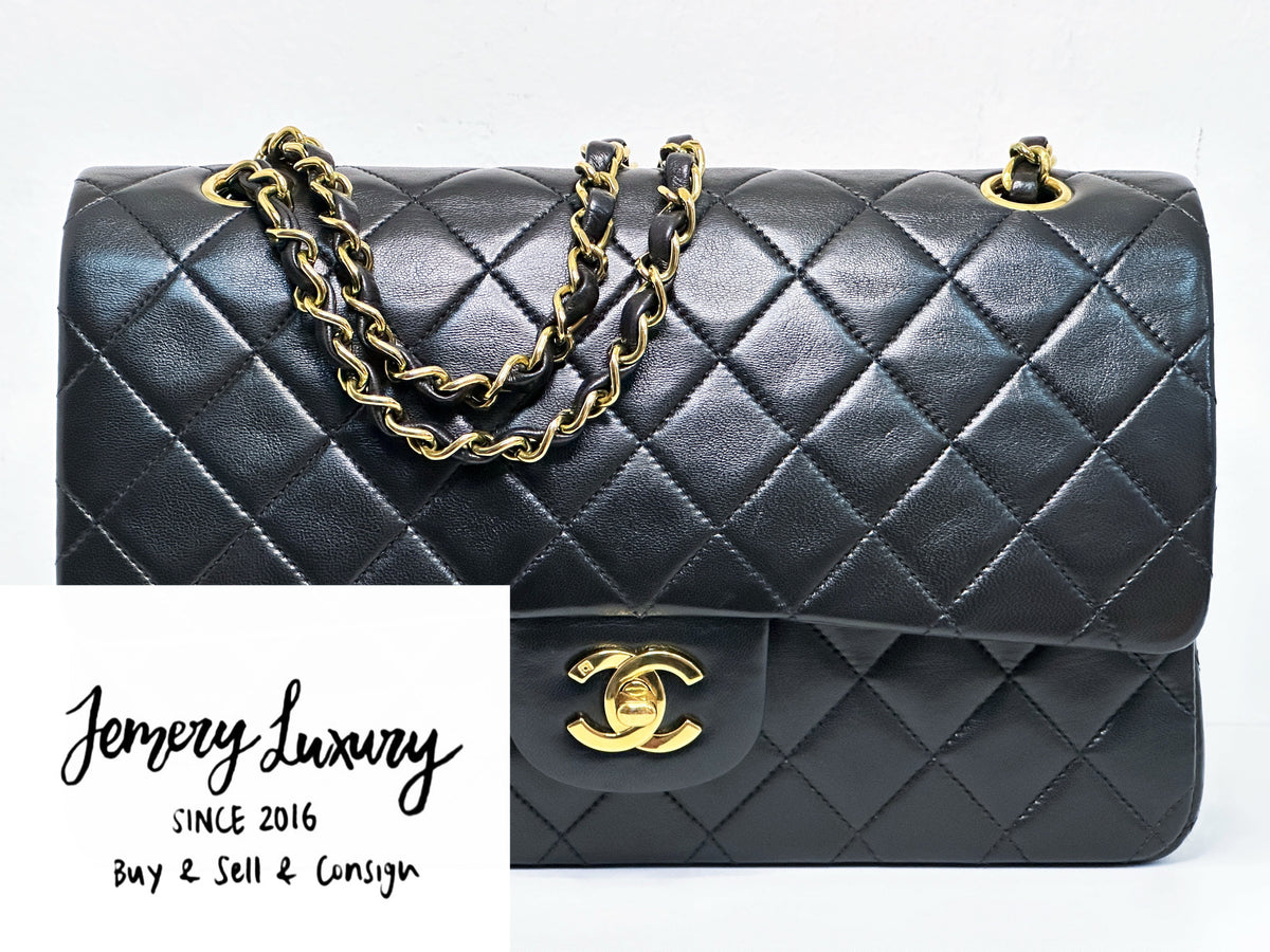 Chanel Vintage Black Quilted Lambskin Medium Classic Double Flap Bag 2843 holo card