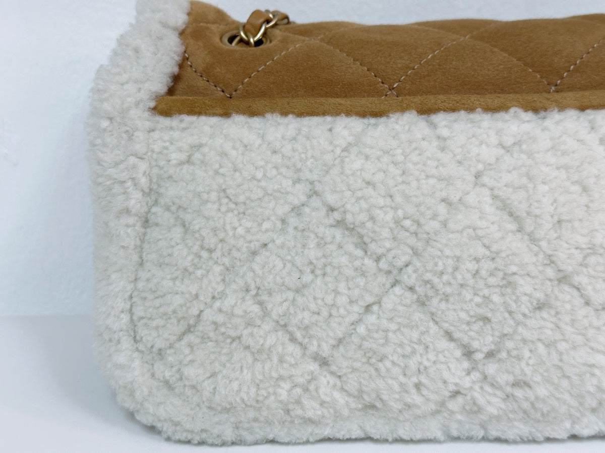 Chanel Medium Shearling Coco Neige Flap  holo card 264