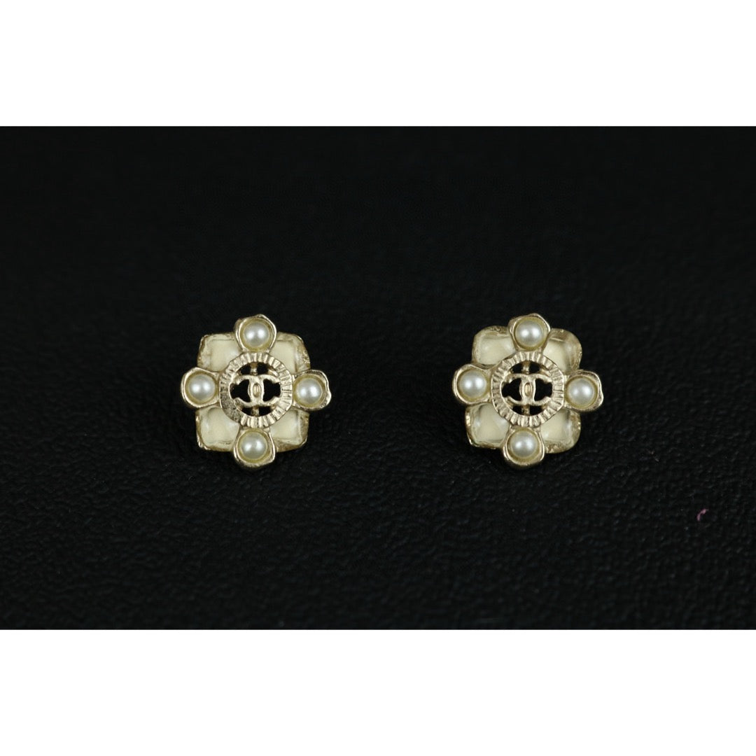 Excellent（Rank SA）｜ CHANEL Coco Mark  Pearl Earrings｜X25040602