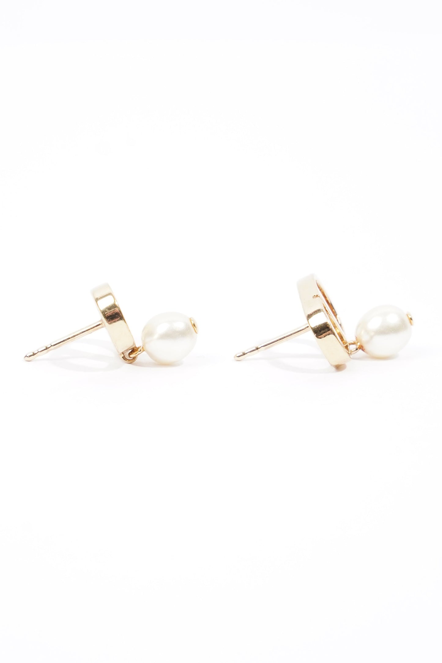 Christian Dior Petit CD Earrings Gold / Pearl Base Metal