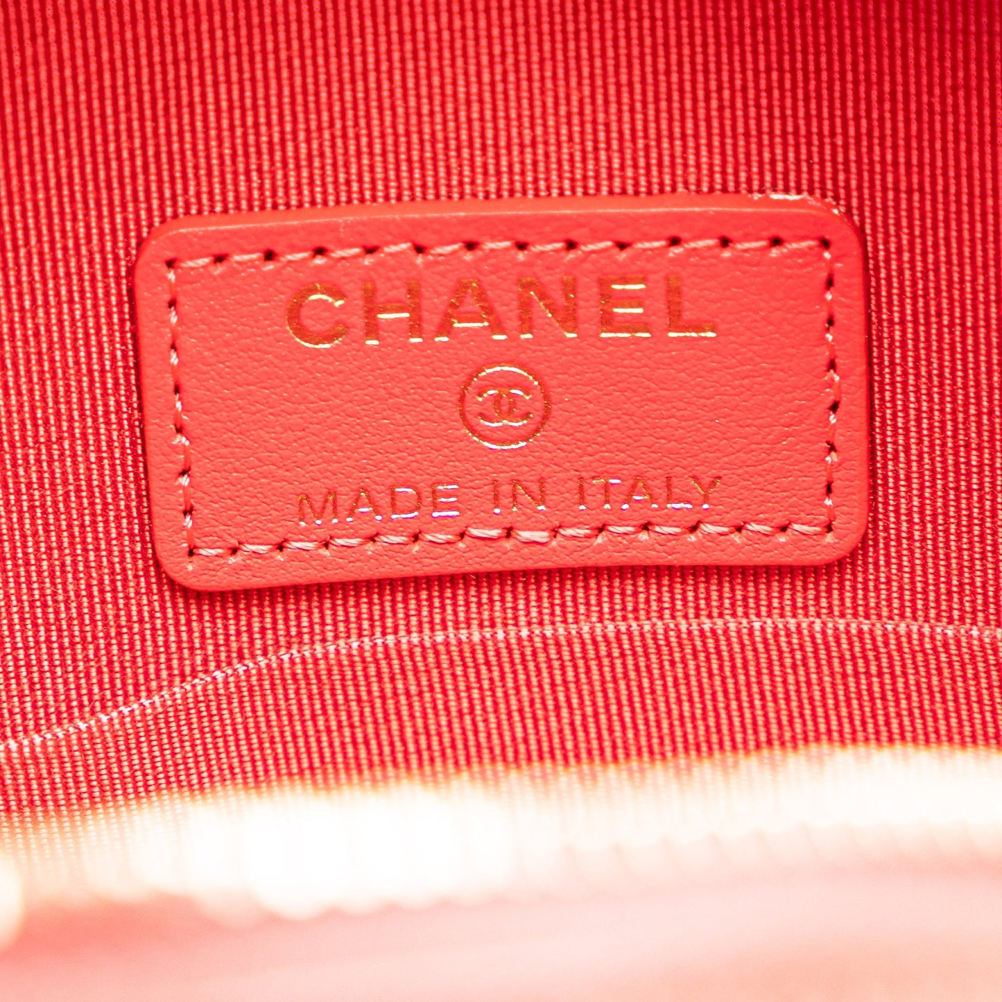 Red Chanel Quilted Caviar Round Clutch With Chain Crossbody Bag
