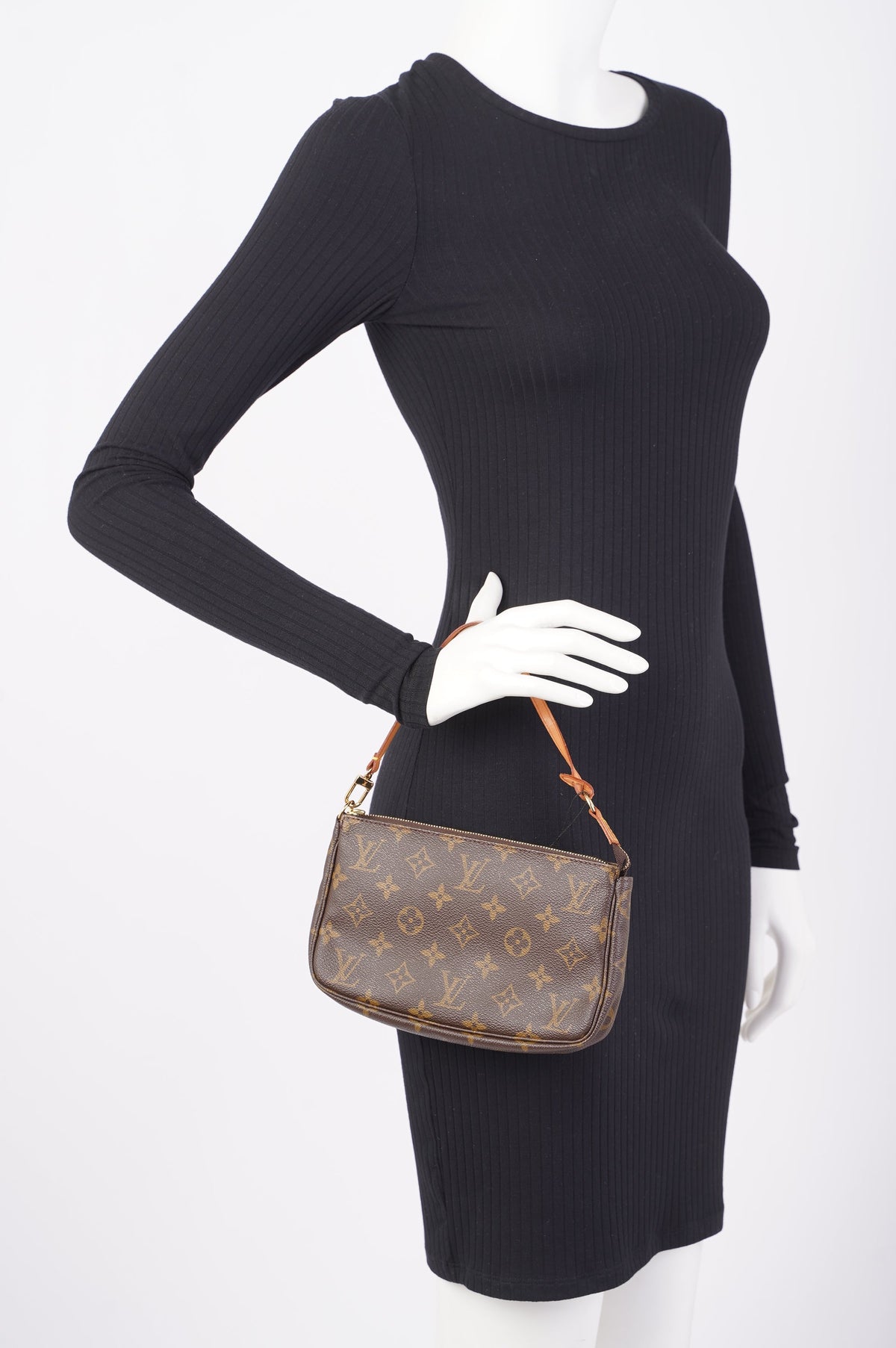 Louis Vuitton Pochette Accessoires Monogram Canvas
