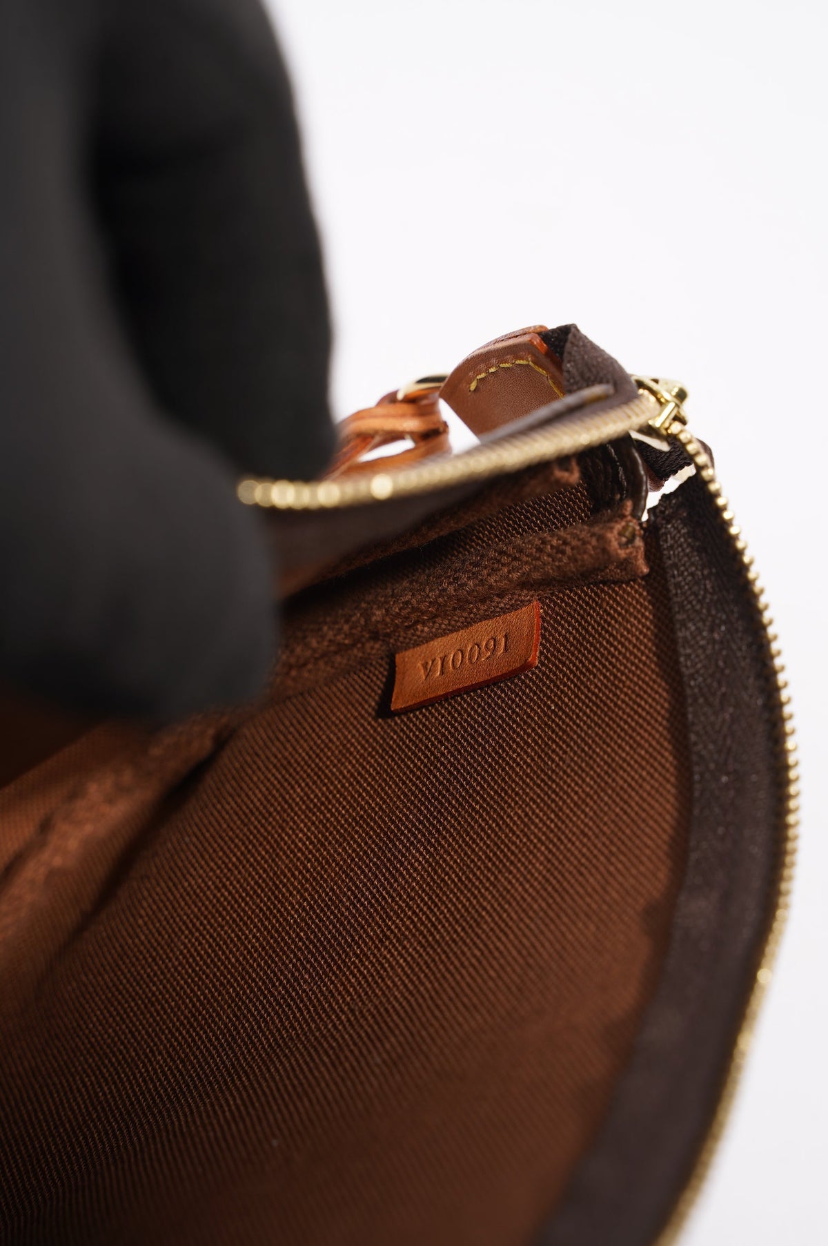 Louis Vuitton Pochette Accessoires Monogram Canvas
