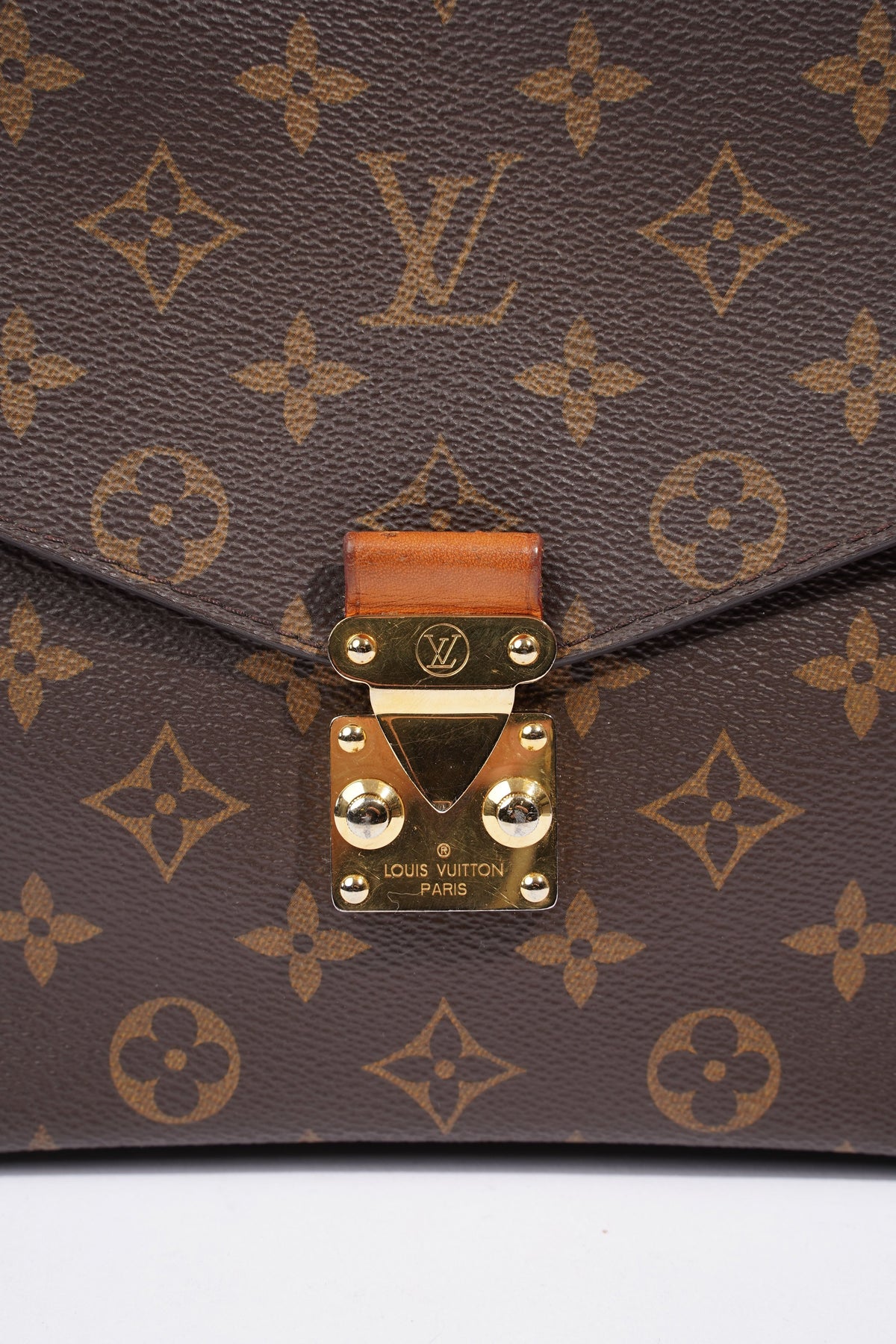 Louis Vuitton Pochette Metis Monogram Coated Canvas