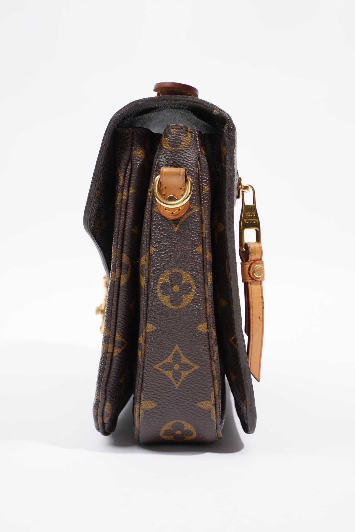 Louis Vuitton Pochette Metis Monogram Monogram Brown Coated Canvas