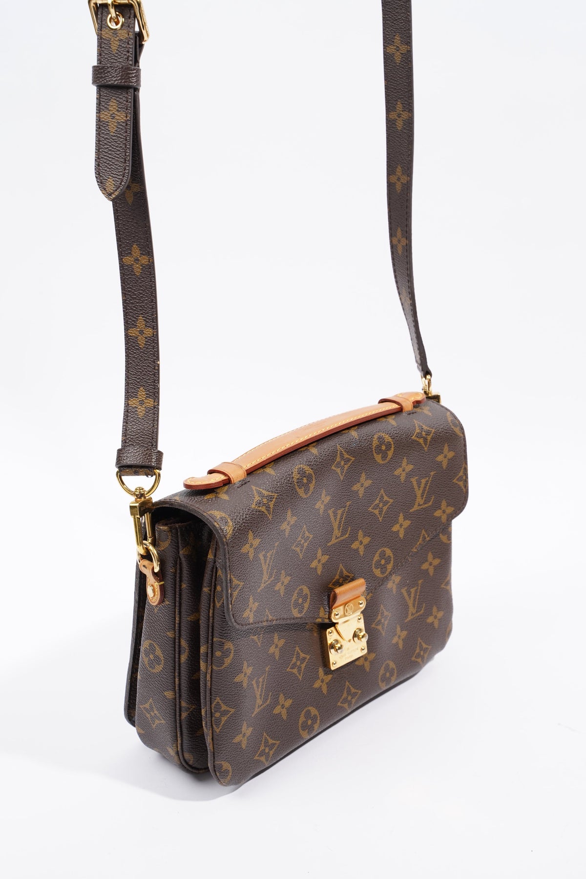Louis Vuitton Pochette Metis Monogram Monogram Brown Coated Canvas