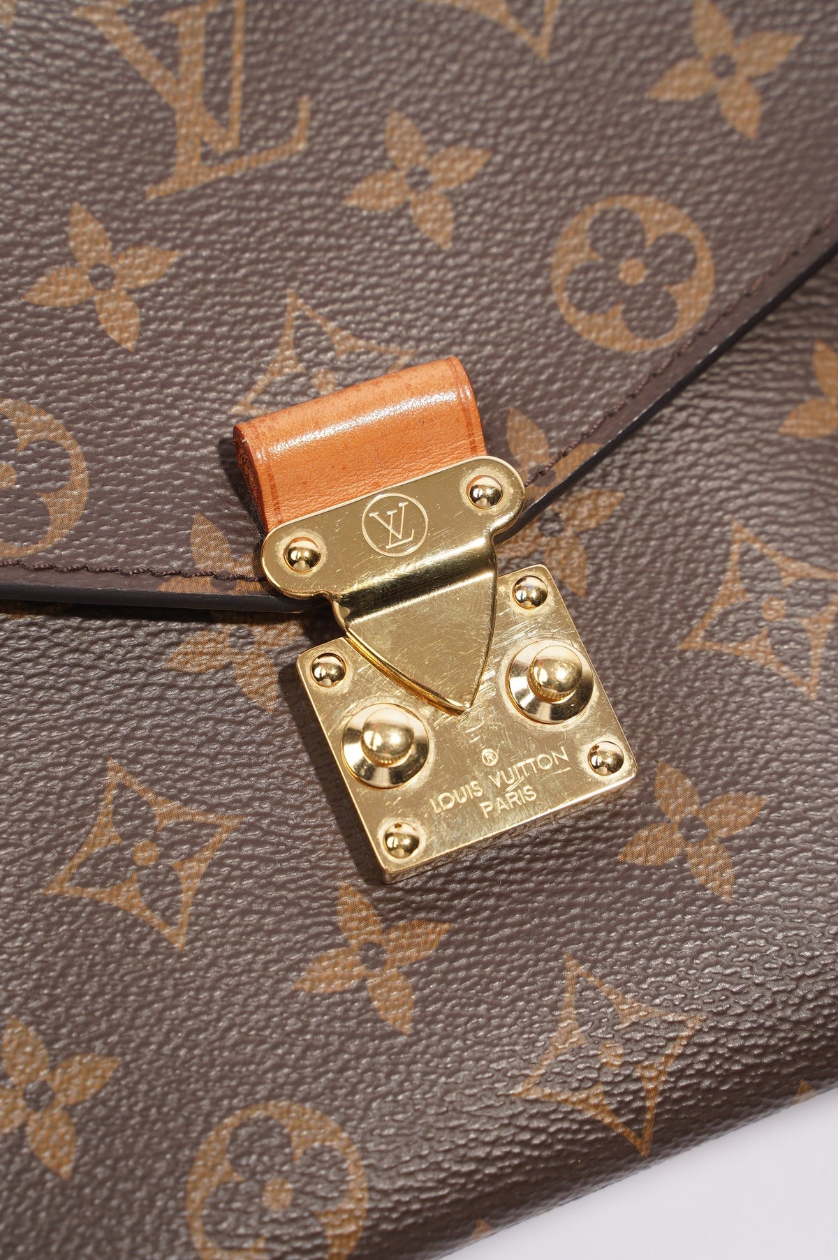 Louis Vuitton Pochette Metis Monogram