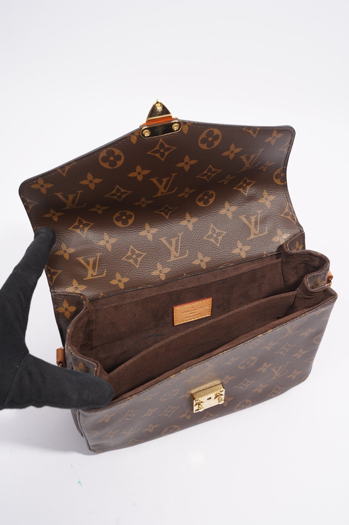 Louis Vuitton Pochette Metis Monogram