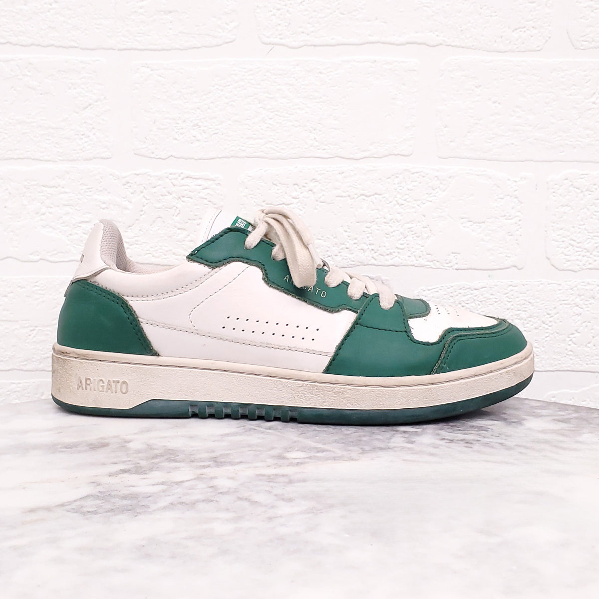 AXEL ARIGATO GREEN AND WHITE SNEAKERS - SIZE 7.5